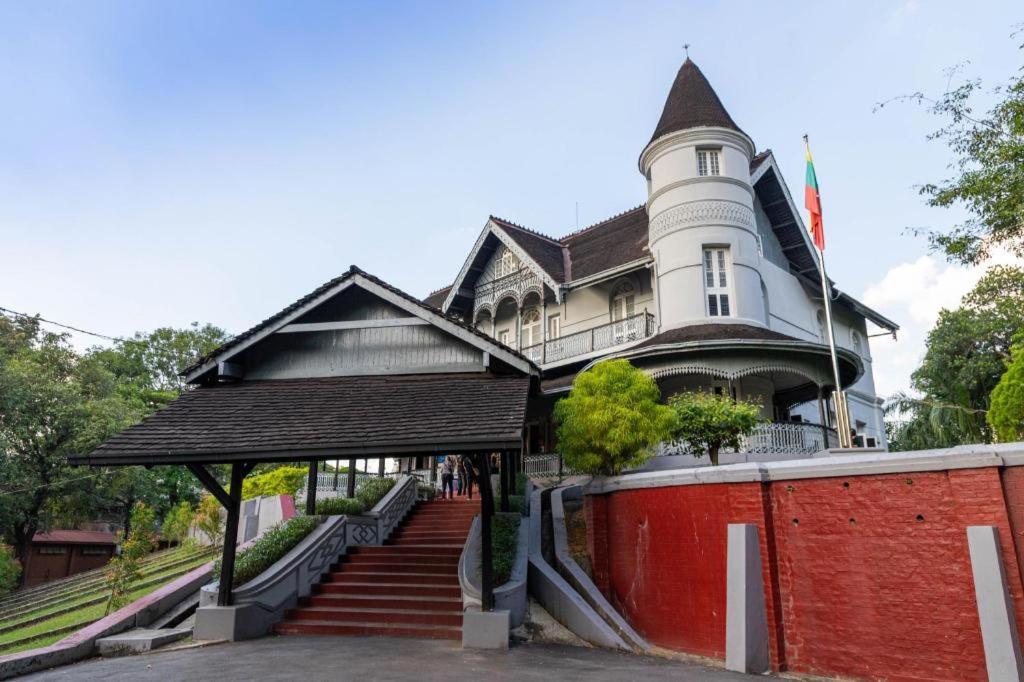 Virati Hotel Yangon Eksteriør bilde