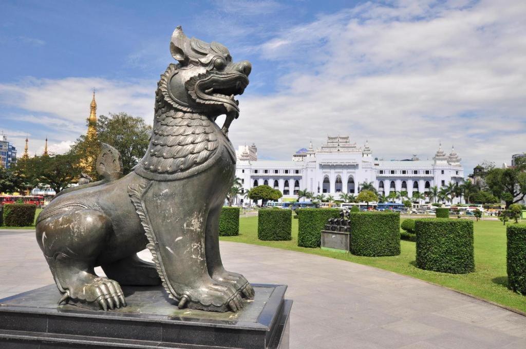 Virati Hotel Yangon Eksteriør bilde