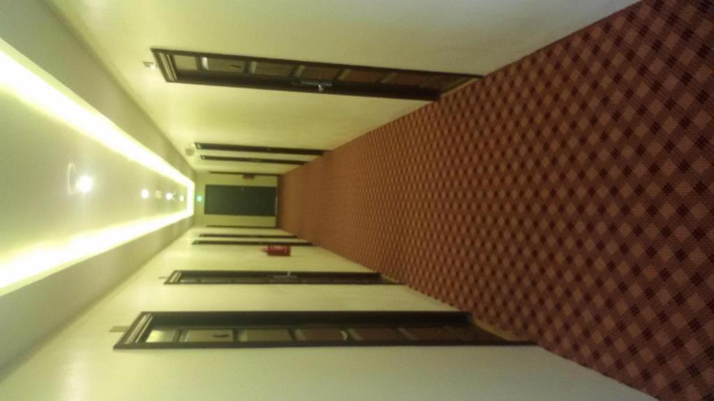 Virati Hotel Yangon Eksteriør bilde