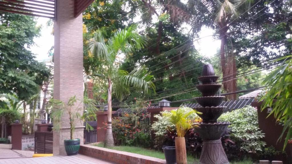 Virati Hotel Yangon Eksteriør bilde