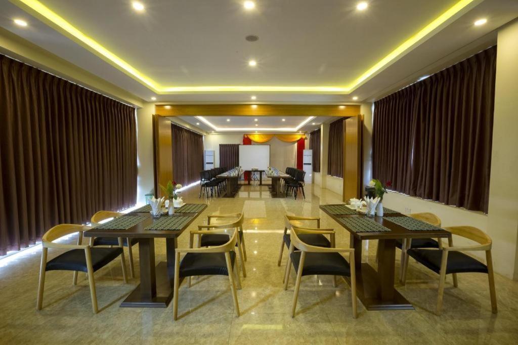 Virati Hotel Yangon Eksteriør bilde