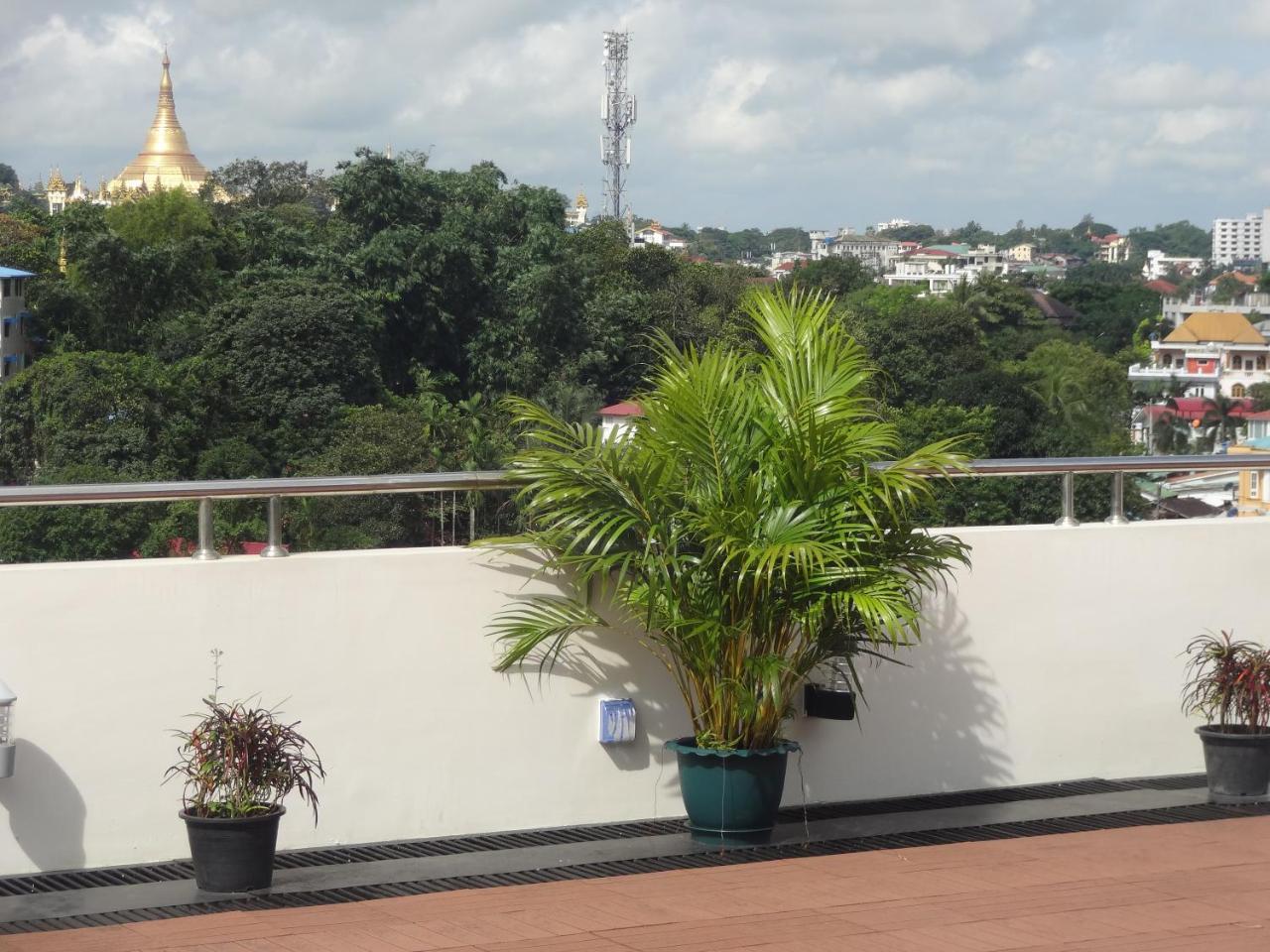 Virati Hotel Yangon Eksteriør bilde