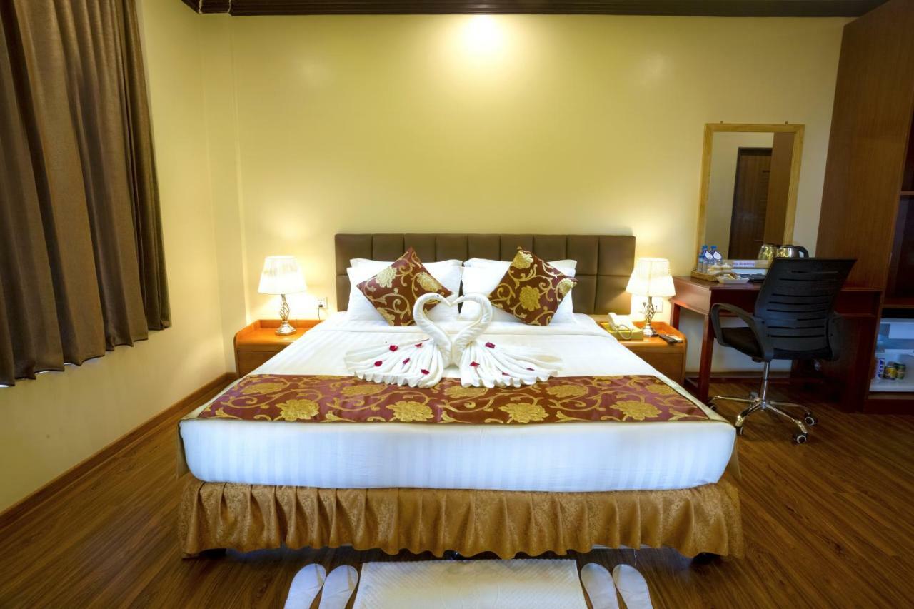 Virati Hotel Yangon Eksteriør bilde